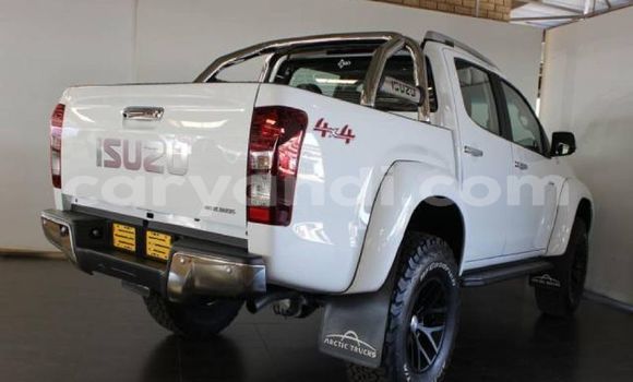 Buy Used Isuzu D–MAX White Car in Zambezi in North-Western Buy Used Isuzu D–MAX White Car in Zambezi in North-Western