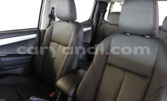 Buy Used Isuzu D–MAX White Car in Zambezi in North-Western Buy Used Isuzu D–MAX White Car in Zambezi in North-Western