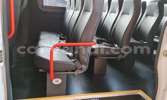 Acheter Occasion Voiture Mercedes‒Benz S-klasse Blanc à Zambèze, Nord-Ouest Acheter Occasion Voiture Mercedes‒Benz S-klasse Blanc à Zambèze, Nord-Ouest