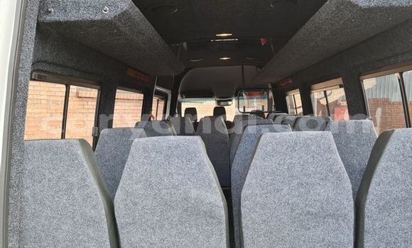 Acheter Occasion Voiture Mercedes‒Benz S-klasse Blanc à Zambèze, Nord-Ouest Acheter Occasion Voiture Mercedes‒Benz S-klasse Blanc à Zambèze, Nord-Ouest