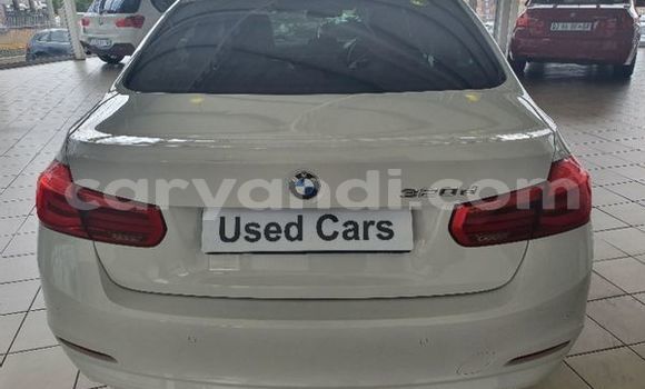 Tenga Tsaru BMW 3–Series Chena Mota in Zambezi in North-Western Tenga Tsaru BMW 3–Series Chena Mota in Zambezi in North-Western