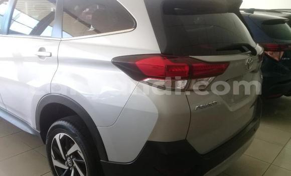 Acheter Occasion Voiture Toyota Rush Gris à Chingola, Zambie Acheter Occasion Voiture Toyota Rush Gris à Chingola, Zambie