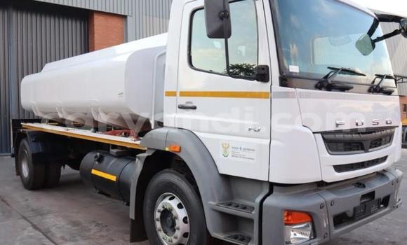 Buy Used Mitsubishi Fuso White Truck in Lusaka in Zambia Buy Used Mitsubishi Fuso White Truck in Lusaka in Zambia