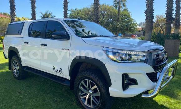 Buy Used Toyota Hilux White Car in Chingola in Zambia Buy Used Toyota Hilux White Car in Chingola in Zambia