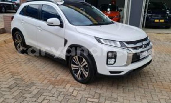 Acheter Occasion Voiture Mitsubishi ASX Blanc à Kitwe, Zambie Acheter Occasion Voiture Mitsubishi ASX Blanc à Kitwe, Zambie