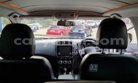 Acheter Occasion Voiture Mitsubishi ASX Blanc à Kitwe, Zambie Acheter Occasion Voiture Mitsubishi ASX Blanc à Kitwe, Zambie