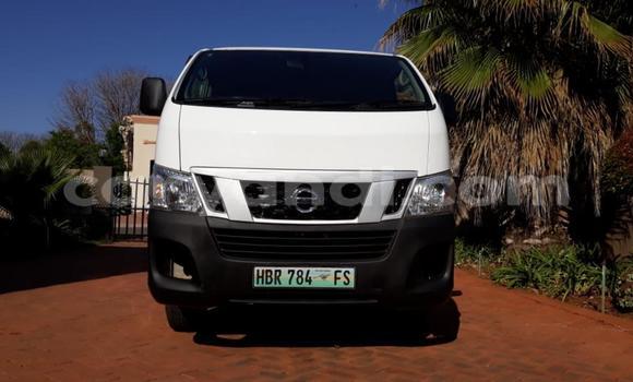 Tenga Tsaru Nissan NV350 Caravan Chena Mota in Chingola in Zambia