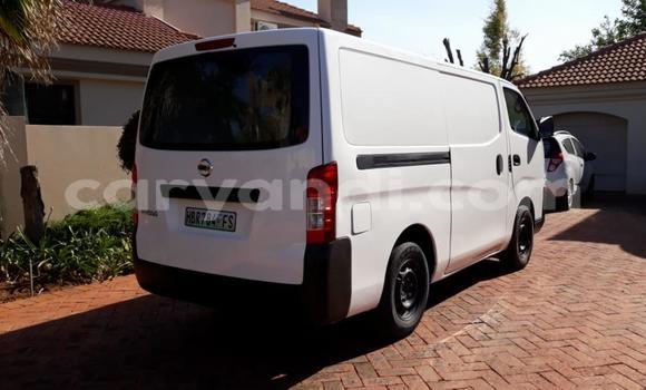 Buy Used Nissan NV350 Caravan White Car in Chingola in Zambia Buy Used Nissan NV350 Caravan White Car in Chingola in Zambia