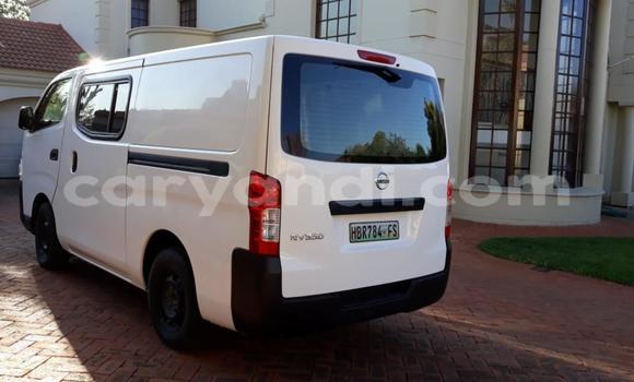 Buy Used Nissan NV350 Caravan White Car in Chingola in Zambia Buy Used Nissan NV350 Caravan White Car in Chingola in Zambia