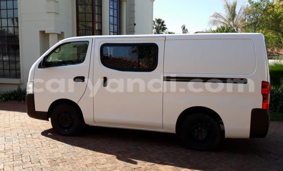 Buy Used Nissan NV350 Caravan White Car in Chingola in Zambia Buy Used Nissan NV350 Caravan White Car in Chingola in Zambia