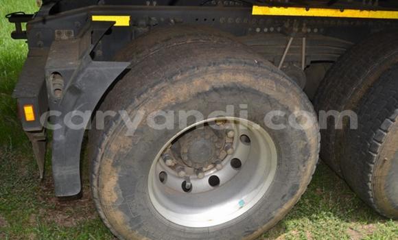 Acheter Occasion Utilitaire Volvo FL Blanc à Livingstone, Zambie Acheter Occasion Utilitaire Volvo FL Blanc à Livingstone, Zambie