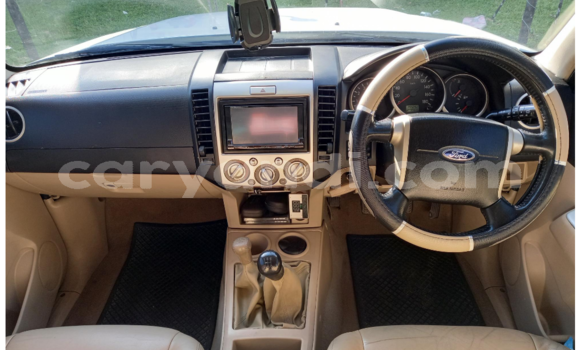 Buy Used Ford Everest White Car in Ndola in Zambia