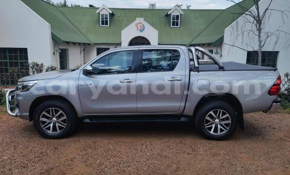 Acheter Occasion Voiture Toyota Hilux Gris à Kabwe, Zambie Acheter Occasion Voiture Toyota Hilux Gris à Kabwe, Zambie