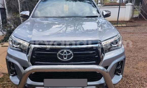 Acheter Occasion Voiture Toyota Hilux Gris à Kabwe, Zambie Acheter Occasion Voiture Toyota Hilux Gris à Kabwe, Zambie