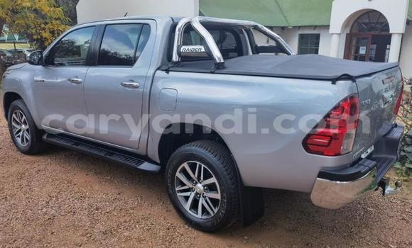 Acheter Occasion Voiture Toyota Hilux Gris à Kabwe, Zambie Acheter Occasion Voiture Toyota Hilux Gris à Kabwe, Zambie