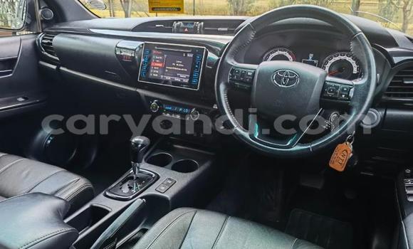 Acheter Occasion Voiture Toyota Hilux Gris à Kabwe, Zambie Acheter Occasion Voiture Toyota Hilux Gris à Kabwe, Zambie