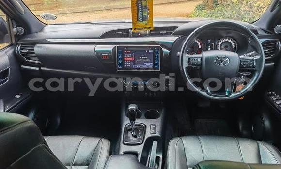 Acheter Occasion Voiture Toyota Hilux Gris à Kabwe, Zambie Acheter Occasion Voiture Toyota Hilux Gris à Kabwe, Zambie