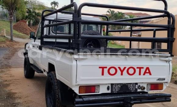 Buy Used Toyota Land Cruiser White Car in Lusaka in Zambia Buy Used Toyota Land Cruiser White Car in Lusaka in Zambia