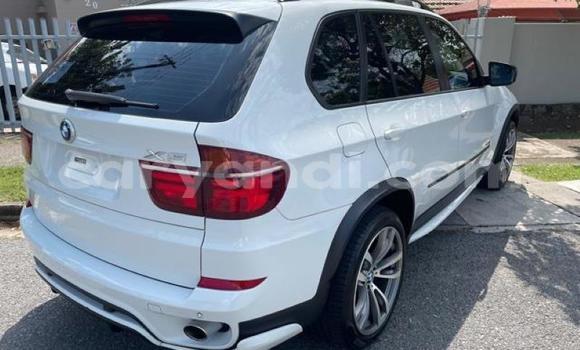 Acheter Occasion Voiture BMW X5 Blanc à Lusaka, Zambie Acheter Occasion Voiture BMW X5 Blanc à Lusaka, Zambie
