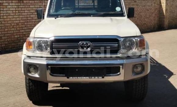Buy Used Toyota Land Cruiser White Car in Lusaka in Zambia Buy Used Toyota Land Cruiser White Car in Lusaka in Zambia