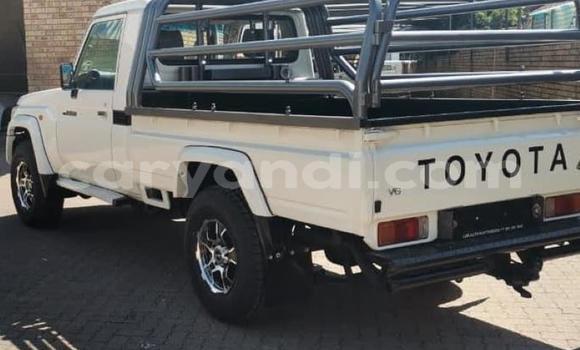 Buy Used Toyota Land Cruiser White Car in Lusaka in Zambia Buy Used Toyota Land Cruiser White Car in Lusaka in Zambia
