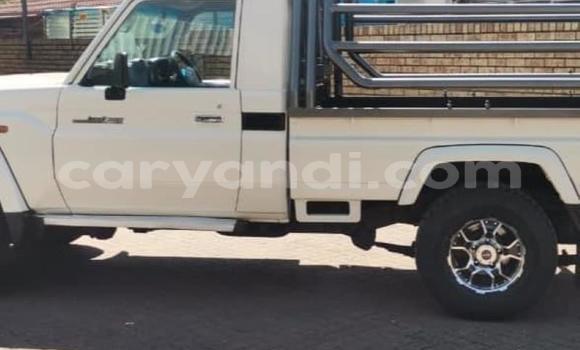 Buy Used Toyota Land Cruiser White Car in Lusaka in Zambia Buy Used Toyota Land Cruiser White Car in Lusaka in Zambia