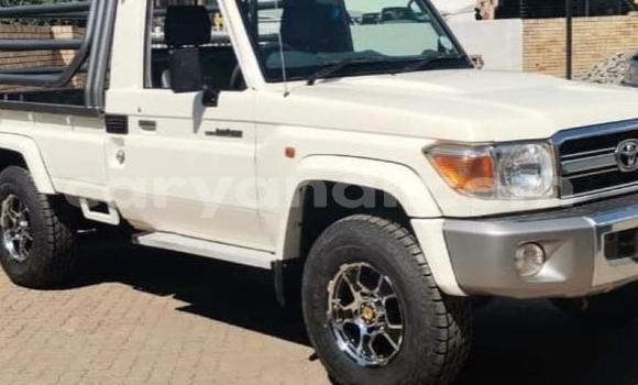 Buy Used Toyota Land Cruiser White Car in Lusaka in Zambia Buy Used Toyota Land Cruiser White Car in Lusaka in Zambia