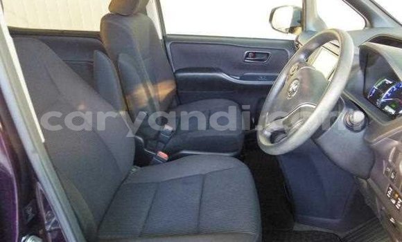 Acheter Occasion Voiture Toyota Noah Autre à Zambèze, Nord-Ouest Acheter Occasion Voiture Toyota Noah Autre à Zambèze, Nord-Ouest