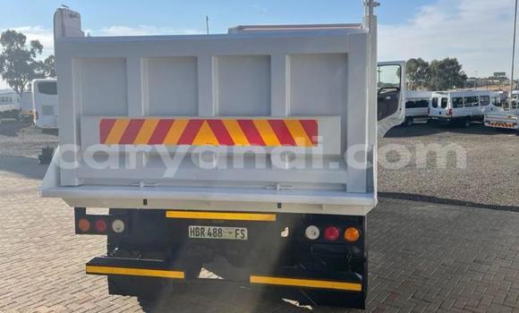 Buy Used Nissan UD White Truck in Serenje in Central Buy Used Nissan UD White Truck in Serenje in Central