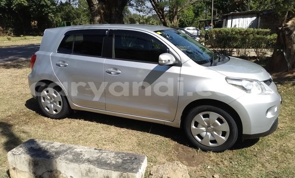 Buy New Toyota IST Silver Car in Ndola in Zambia Buy New Toyota IST Silver Car in Ndola in Zambia