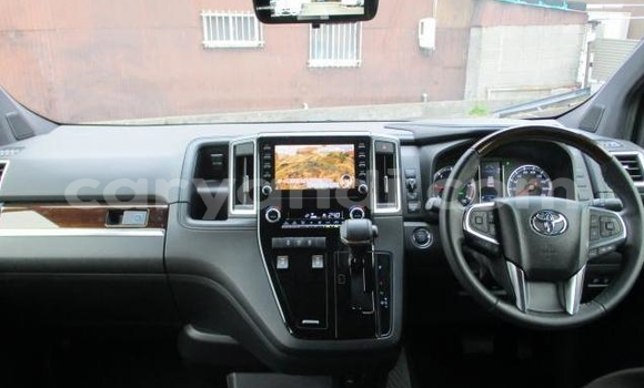 Tenga Imported Toyota Grand HiAce Zvimwe Mota in Zambezi in North-Western Tenga Imported Toyota Grand HiAce Zvimwe Mota in Zambezi in North-Western