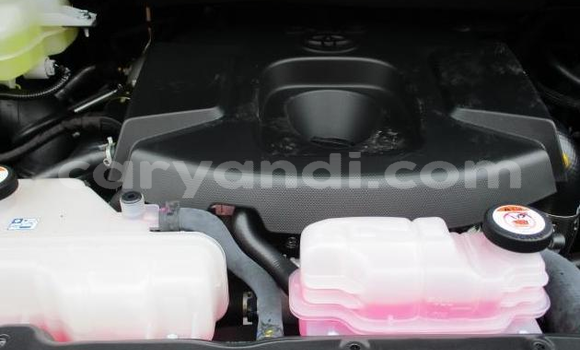 Tenga Imported Toyota Grand HiAce Zvimwe Mota in Zambezi in North-Western Tenga Imported Toyota Grand HiAce Zvimwe Mota in Zambezi in North-Western