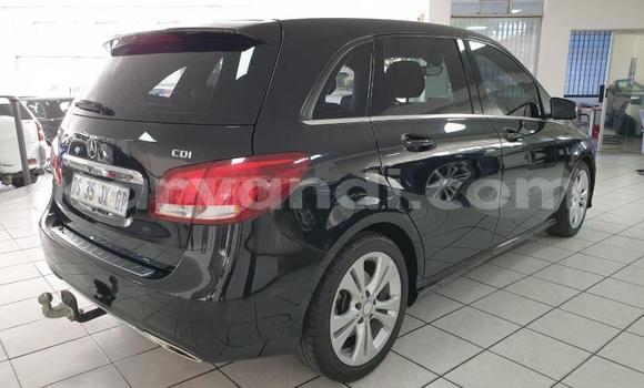 Buy Used Mercedes‒Benz C–Class Black Car in Livingstone in Zambia Buy Used Mercedes‒Benz C–Class Black Car in Livingstone in Zambia