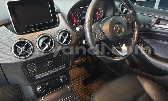 Buy Used Mercedes‒Benz C–Class Black Car in Livingstone in Zambia Buy Used Mercedes‒Benz C–Class Black Car in Livingstone in Zambia