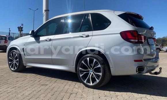 Acheter Occasion Voiture BMW X5 Gris à Livingstone, Zambie Acheter Occasion Voiture BMW X5 Gris à Livingstone, Zambie