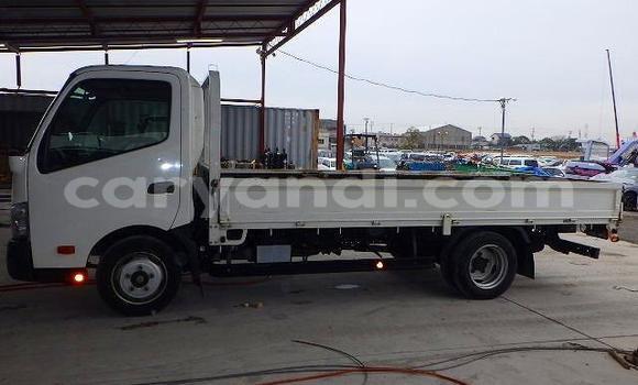 Acheter Import Voiture Toyota Dyna Autre à Livingstone, Zambie Acheter Import Voiture Toyota Dyna Autre à Livingstone, Zambie