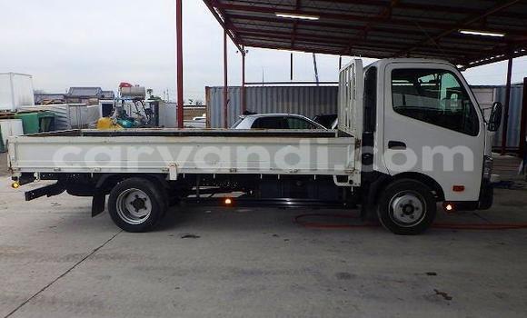 Acheter Import Voiture Toyota Dyna Autre à Livingstone, Zambie Acheter Import Voiture Toyota Dyna Autre à Livingstone, Zambie