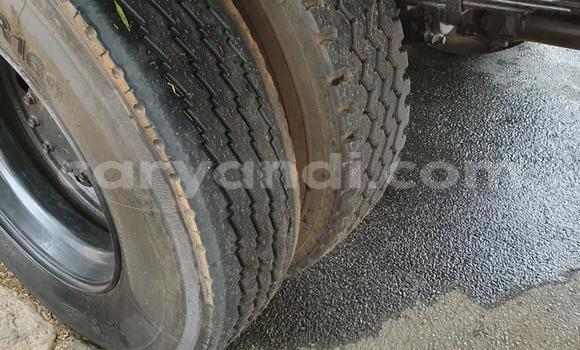 Acheter Occasion Utilitaire Nissan UD Blanc à Lusaka, Zambie Acheter Occasion Utilitaire Nissan UD Blanc à Lusaka, Zambie