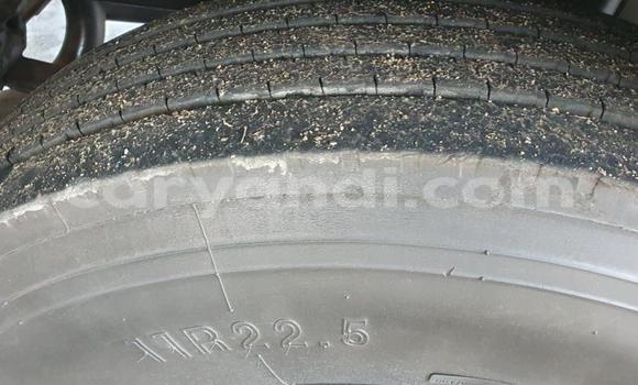 Acheter Occasion Utilitaire Nissan UD Blanc à Lusaka, Zambie Acheter Occasion Utilitaire Nissan UD Blanc à Lusaka, Zambie