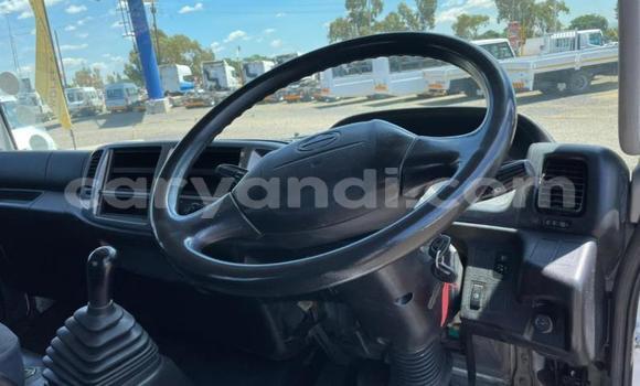 Buy Used Hino 300 Series White Truck in Chingola in Zambia Buy Used Hino 300 Series White Truck in Chingola in Zambia