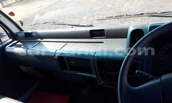 Acheter Occasion Utilitaire Nissan UD Blanc à Chingola, Zambie Acheter Occasion Utilitaire Nissan UD Blanc à Chingola, Zambie