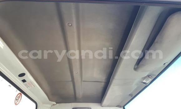 Acheter Occasion Utilitaire Nissan UD Blanc à Chingola, Zambie Acheter Occasion Utilitaire Nissan UD Blanc à Chingola, Zambie