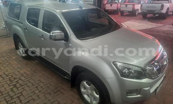 Acheter Occasion Voiture Isuzu KB Gris à Chingola, Zambie Acheter Occasion Voiture Isuzu KB Gris à Chingola, Zambie