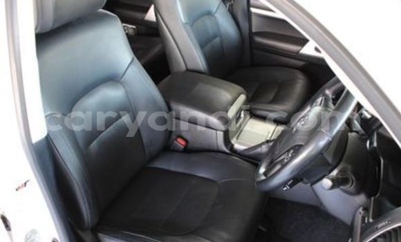Acheter Occasion Voiture Toyota Land Cruiser Blanc à Lusaka, Zambie Acheter Occasion Voiture Toyota Land Cruiser Blanc à Lusaka, Zambie