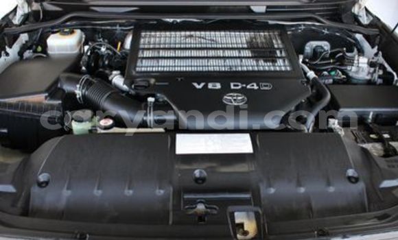 Acheter Occasion Voiture Toyota Land Cruiser Blanc à Lusaka, Zambie Acheter Occasion Voiture Toyota Land Cruiser Blanc à Lusaka, Zambie