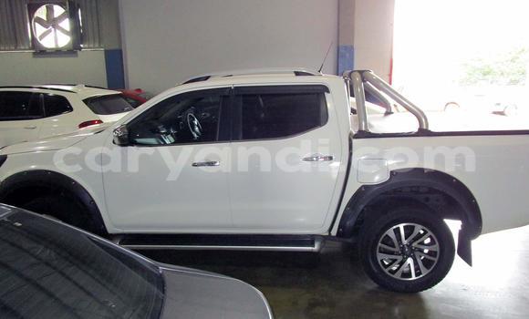 Acheter Occasion Voiture Nissan Navara Blanc à Chingola, Zambie Acheter Occasion Voiture Nissan Navara Blanc à Chingola, Zambie
