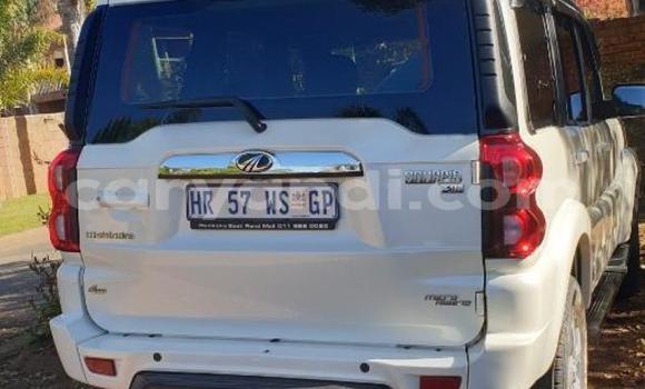 Acheter Occasion Voiture Mahindra Scorpio Blanc à Chingola, Zambie Acheter Occasion Voiture Mahindra Scorpio Blanc à Chingola, Zambie
