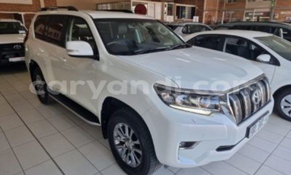 Acheter Occasion Voiture Toyota Prado Blanc à Chingola, Zambie Acheter Occasion Voiture Toyota Prado Blanc à Chingola, Zambie