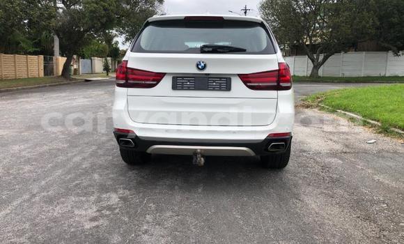 Acheter Occasion Voiture BMW X5 Blanc à Chilanga, Lusaka Acheter Occasion Voiture BMW X5 Blanc à Chilanga, Lusaka