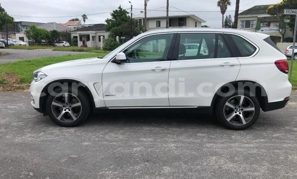 Acheter Occasion Voiture BMW X5 Blanc à Chilanga, Lusaka Acheter Occasion Voiture BMW X5 Blanc à Chilanga, Lusaka